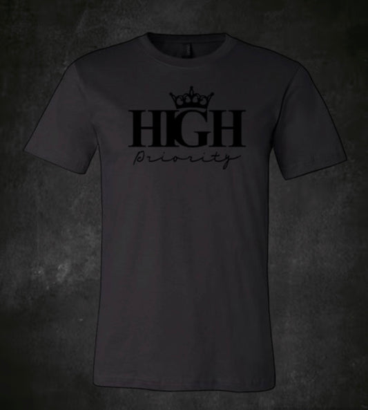 Black Tee Black